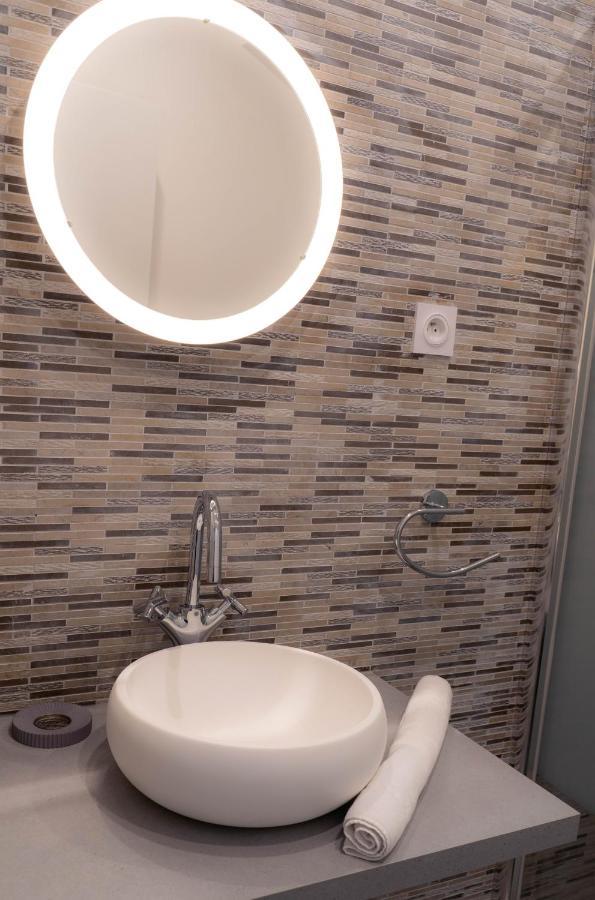Rent A Room - Cosy 1Bdr Paris Bagian luar foto